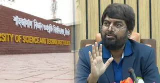 অপ্রীতিকর পরিস্থিতিতে শাকসু নির্বাচন বন্ধের হুঁশিয়ারি উপাচার্যের; ১২ অক্টোবর রোডম্যাপ ঘোষণা